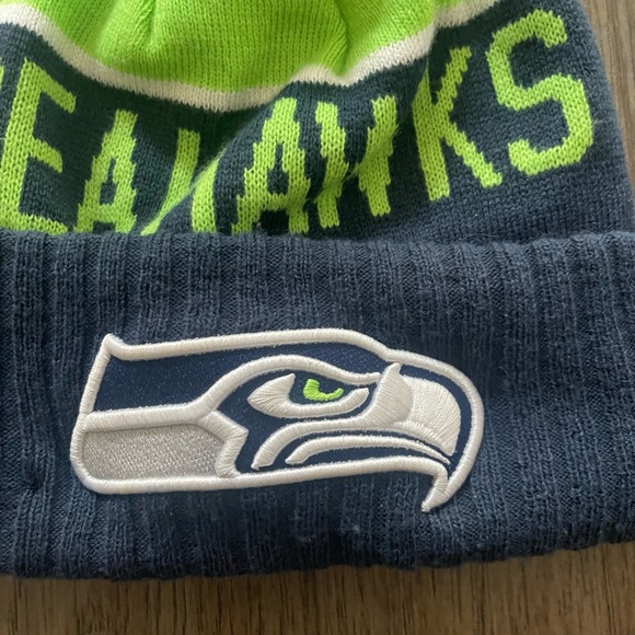 Seattle Seahawks Beanie - Picture 2 of 5
